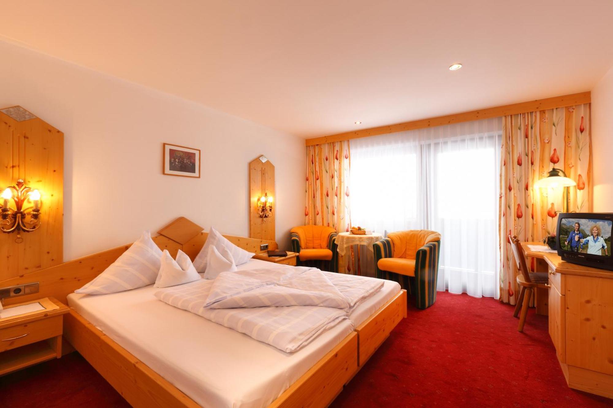 Bergsporthotel Antonie Gries im Sellrain Exterior photo