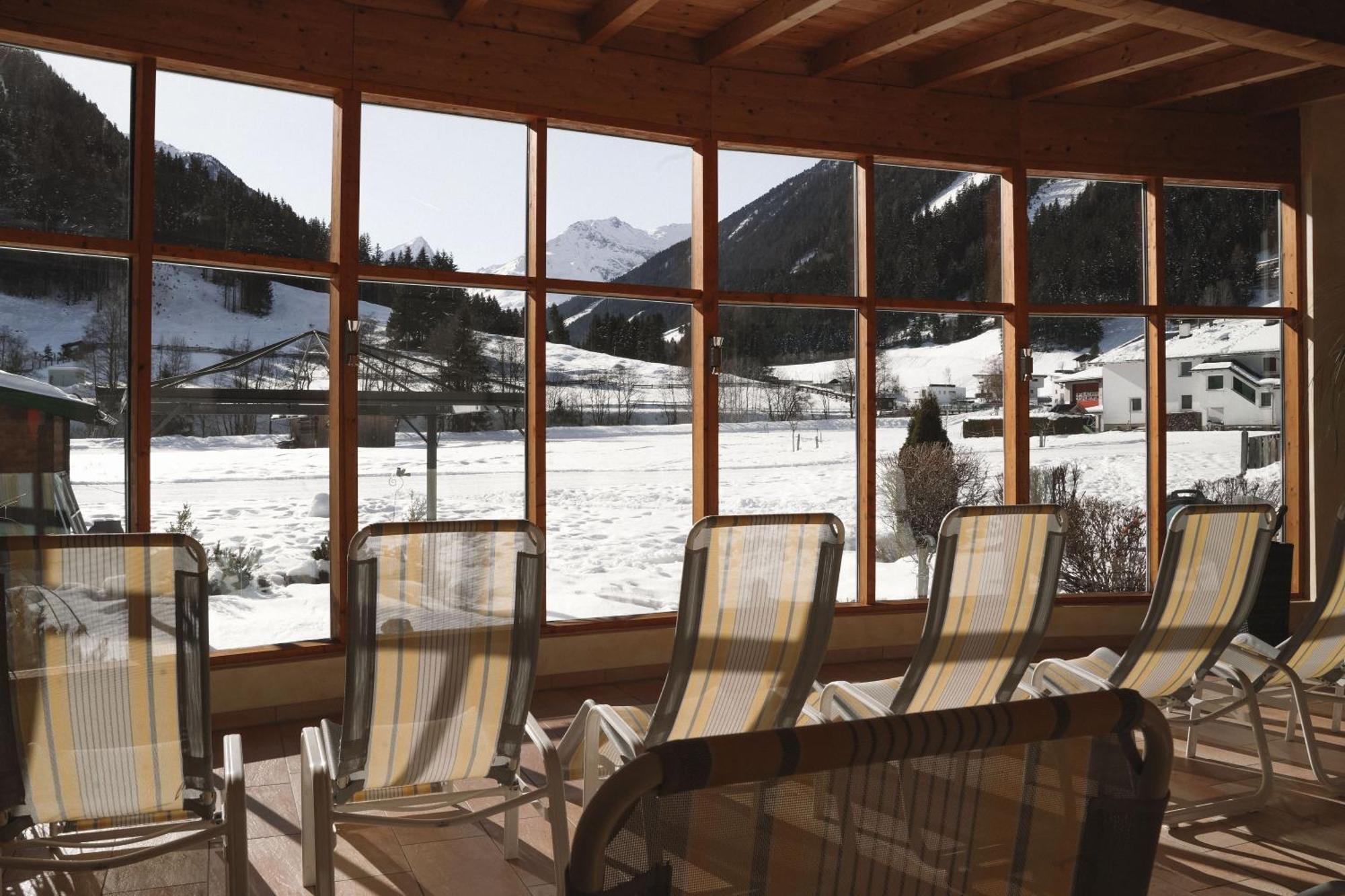 Bergsporthotel Antonie Gries im Sellrain Exterior photo